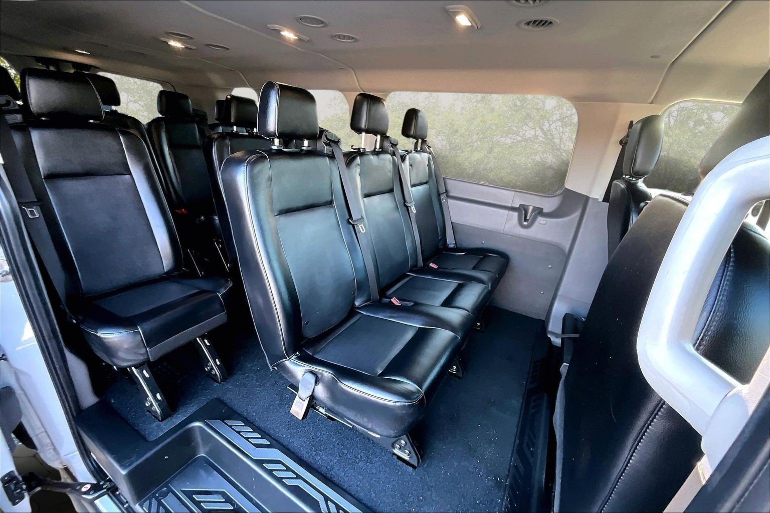 2024 Ford Transit Passenger Wagon XL