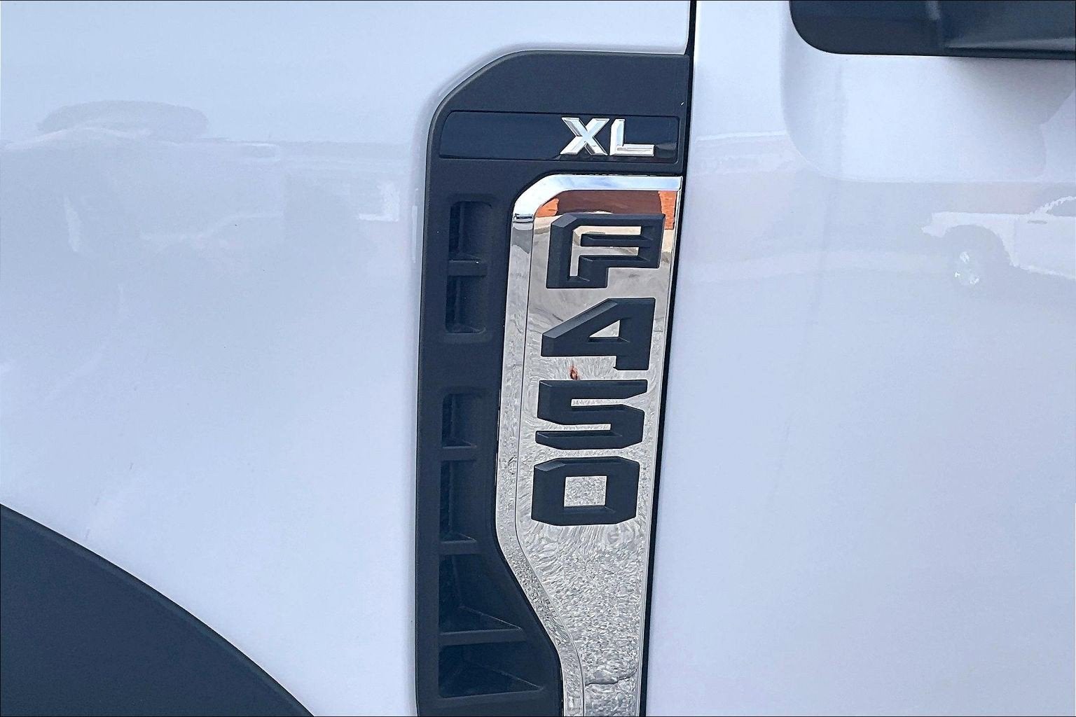 2026 Ford Super Duty F-450 DRW F-450® XL