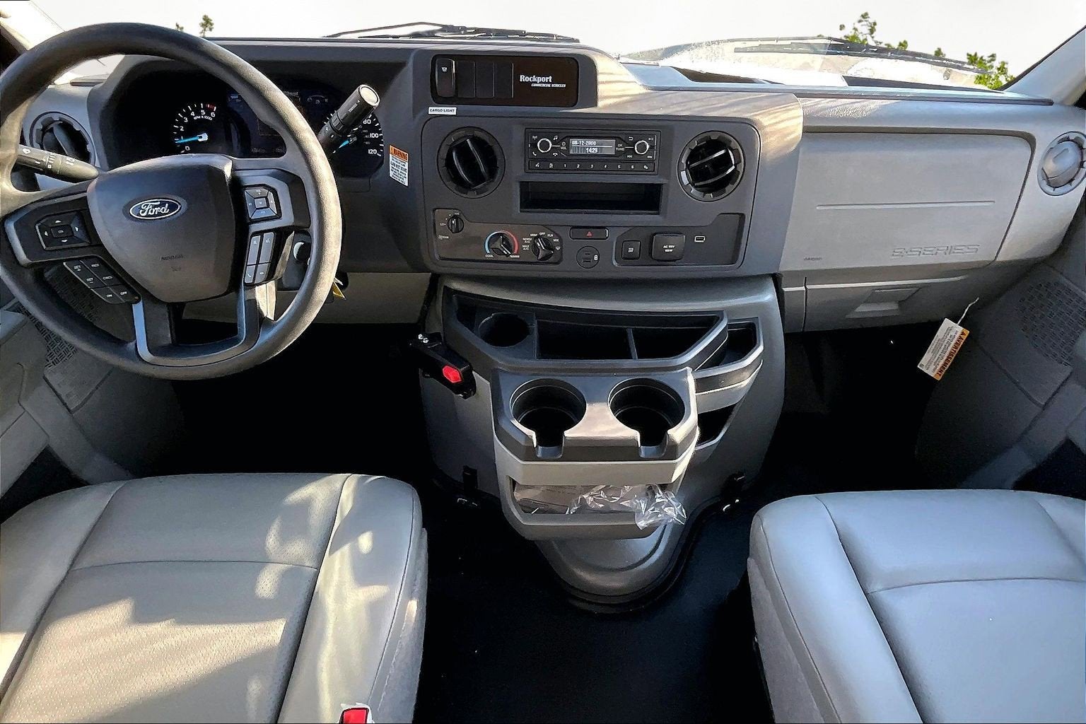 2026 Ford E-Series Cutaway E-350 SRW