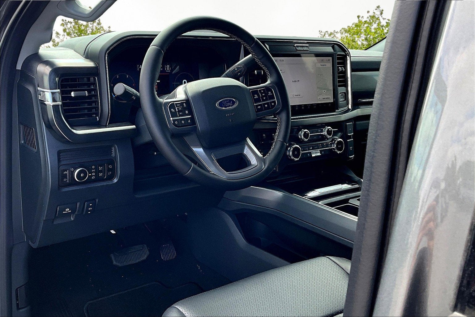 2025 Ford Super Duty F-350 SRW Lariat