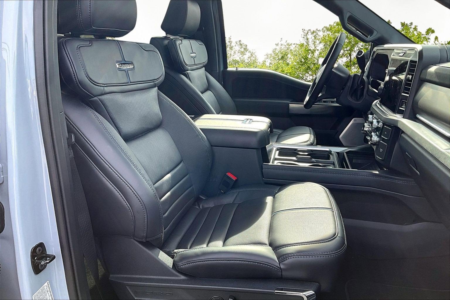 2026 Ford Super Duty F-350 SRW Platinum