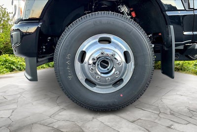 2026 Ford Super Duty F-350 DRW Platinum