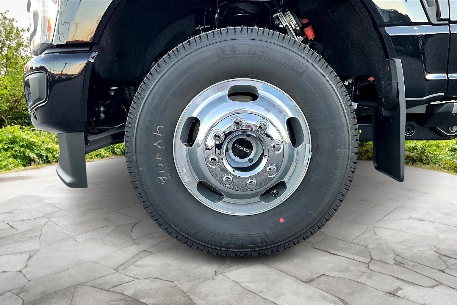 2026 Ford Super Duty F-350 DRW Platinum