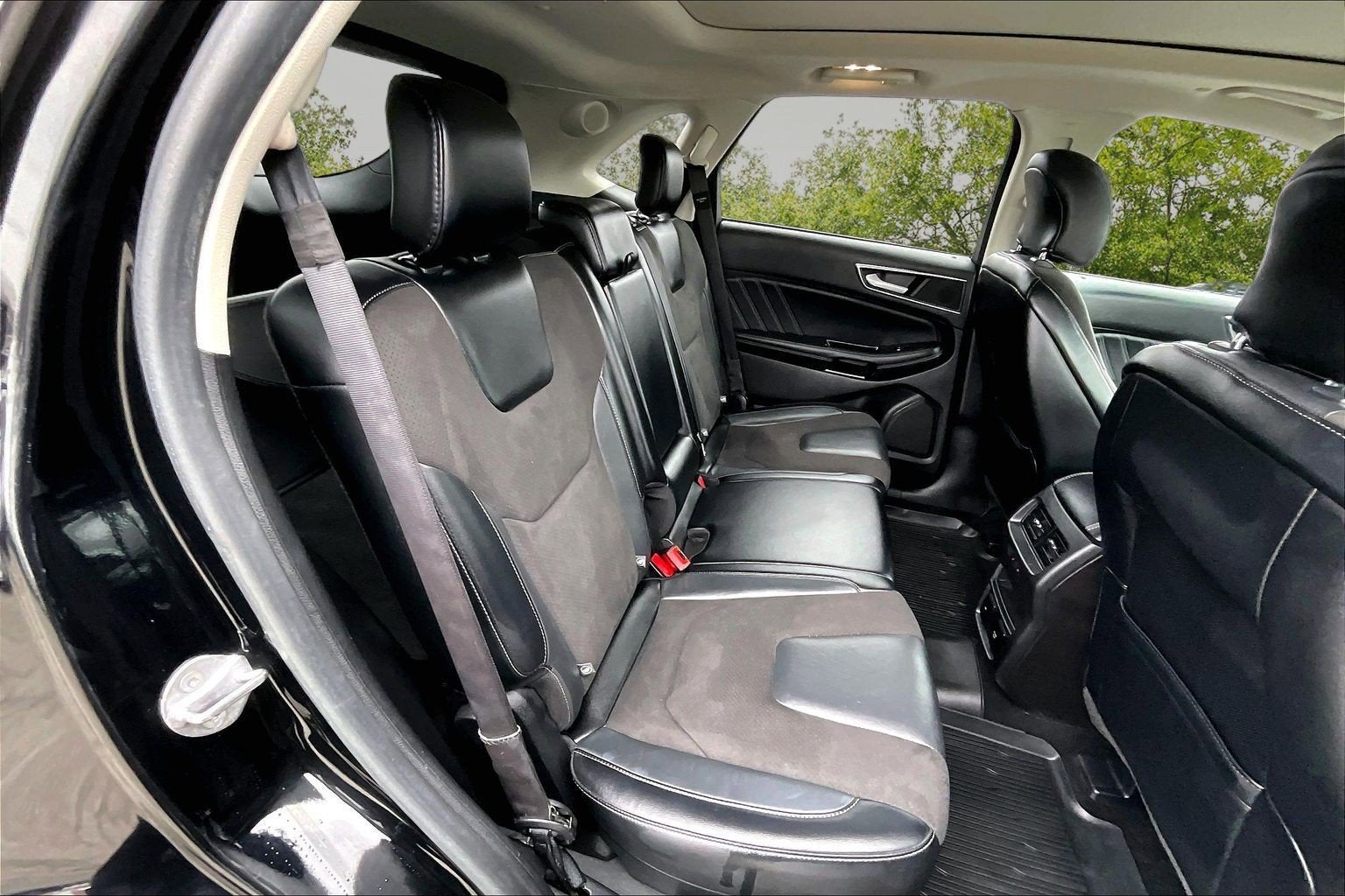 2017 Ford Edge Sport