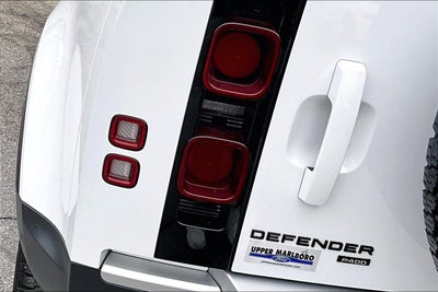 2022 Land Rover Defender SE