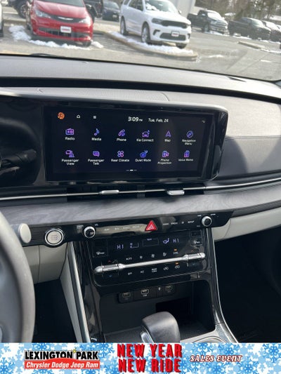 2024 Kia Carnival EX