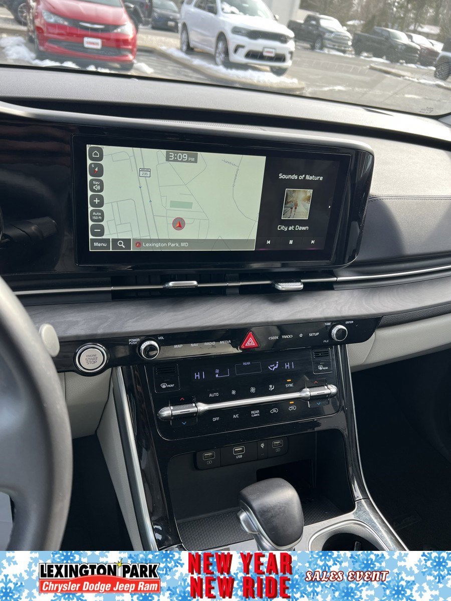 2024 Kia Carnival EX