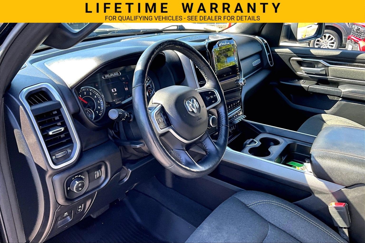 2020 RAM 1500 Big Horn Crew Cab 4x4 5'7" Box