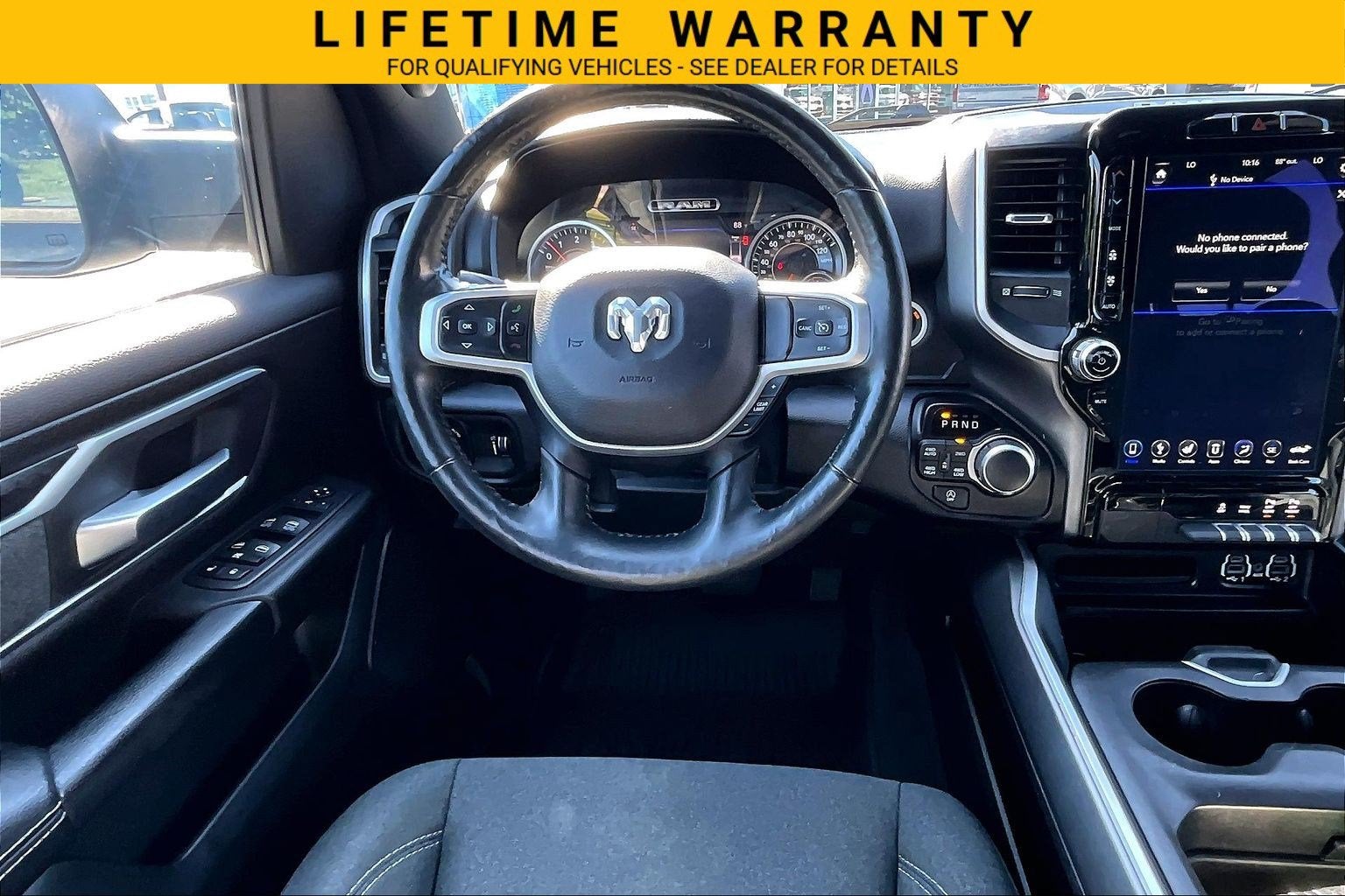2020 RAM 1500 Big Horn Crew Cab 4x4 5'7" Box