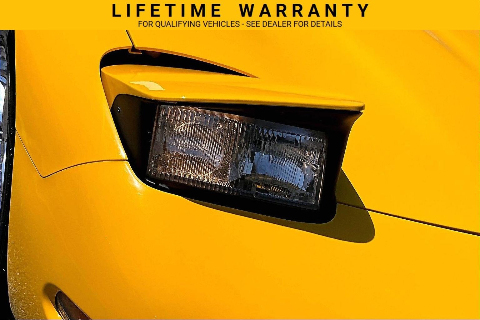 2004 Chevrolet Corvette Base