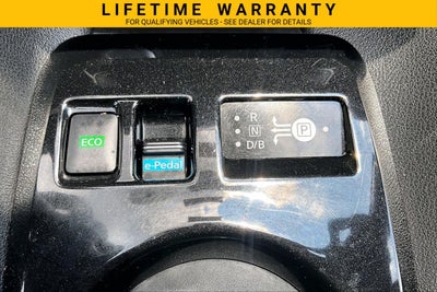 2022 Nissan LEAF SV 40 kWh