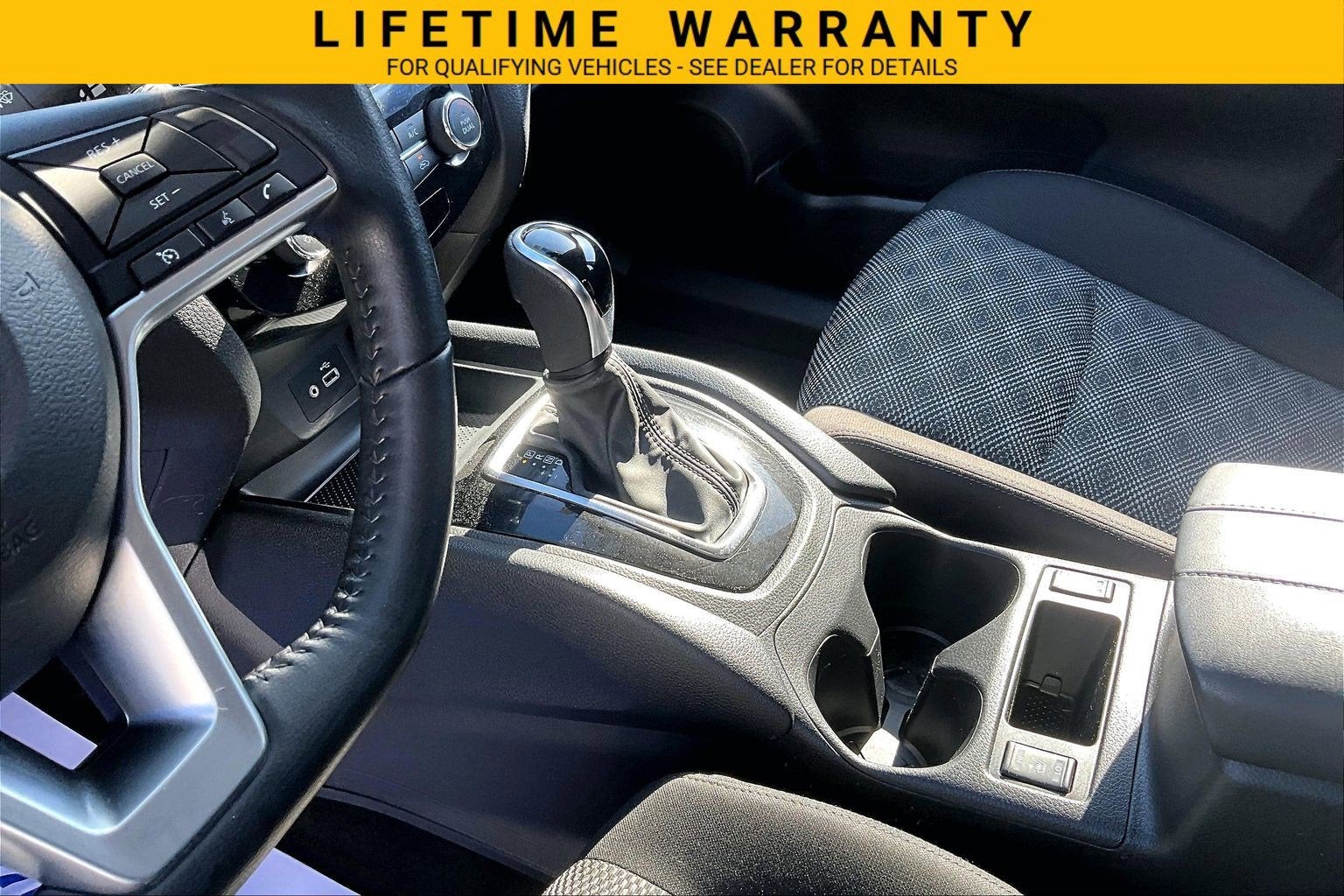 2022 Nissan Rogue Sport SV