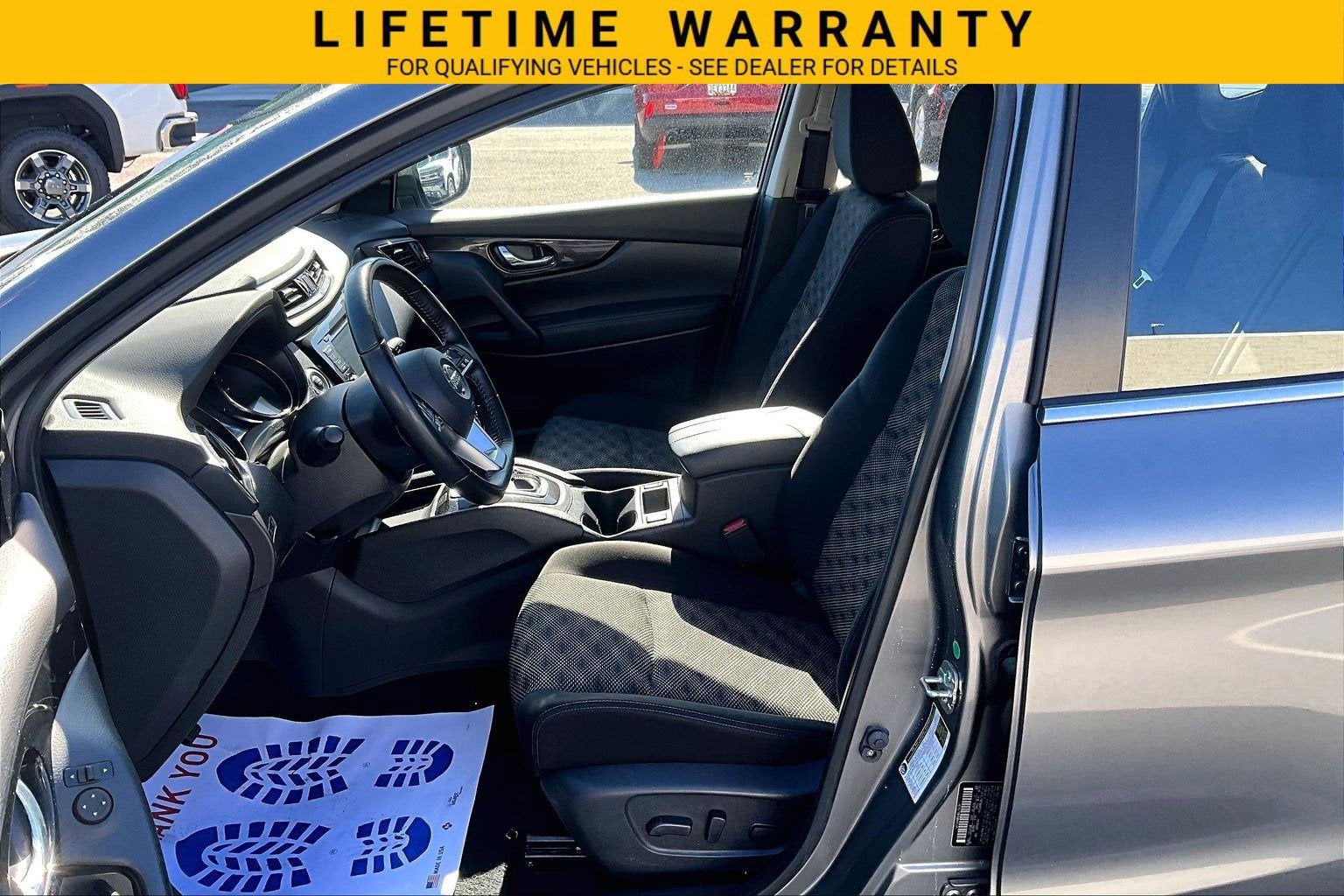 2022 Nissan Rogue Sport SV