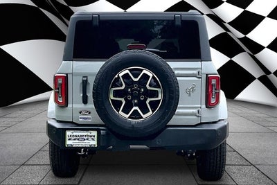 2026 Ford Bronco Outer Banks