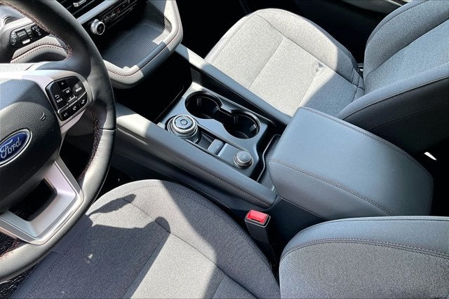 2026 Ford Explorer Active w/100A Pkg