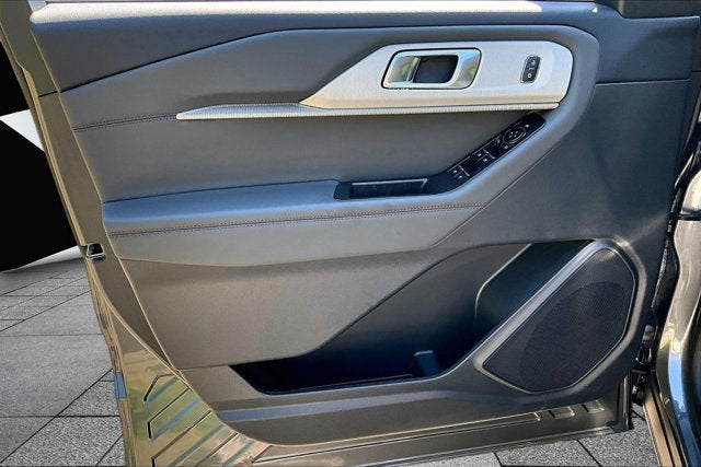 2026 Ford Explorer Active w/100A Pkg