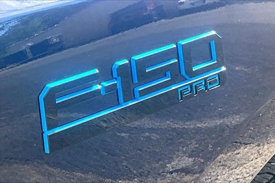 2025 Ford F-150 Lightning Pro