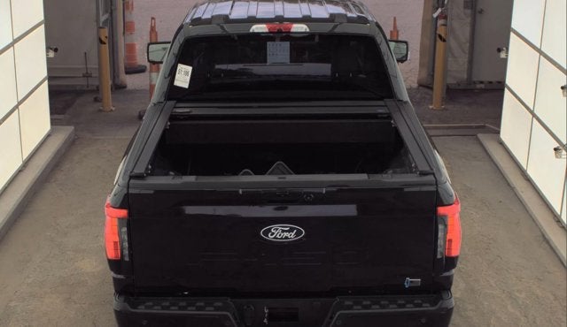 2025 Ford F-150 Lightning Flash