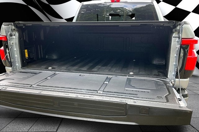 2024 Ford F-150 Lightning LARIAT