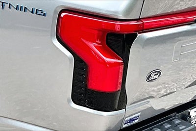 2024 Ford F-150 Lightning LARIAT