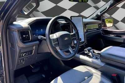 2025 Ford F-150 Lightning LARIAT