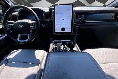 2025 Ford F-150 Lightning LARIAT