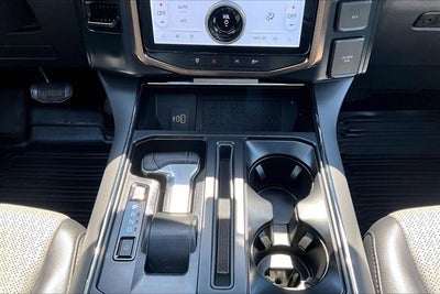 2025 Ford F-150 Lightning LARIAT
