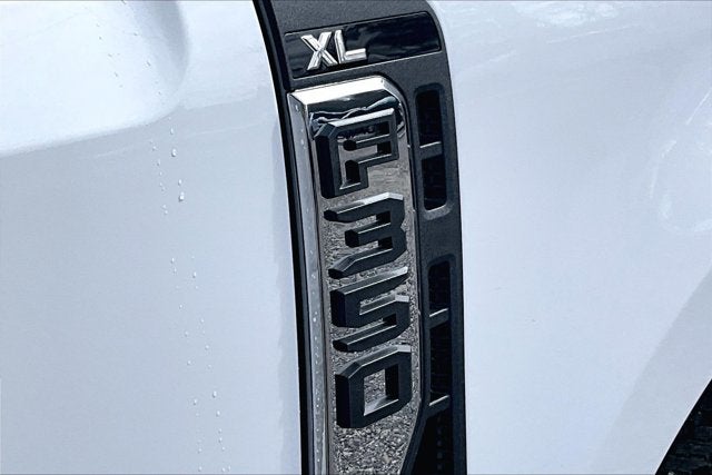 2026 Ford Super Duty F-350 SRW XL