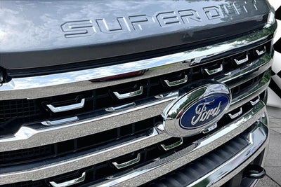 2026 Ford Super Duty F-350 SRW LARIAT