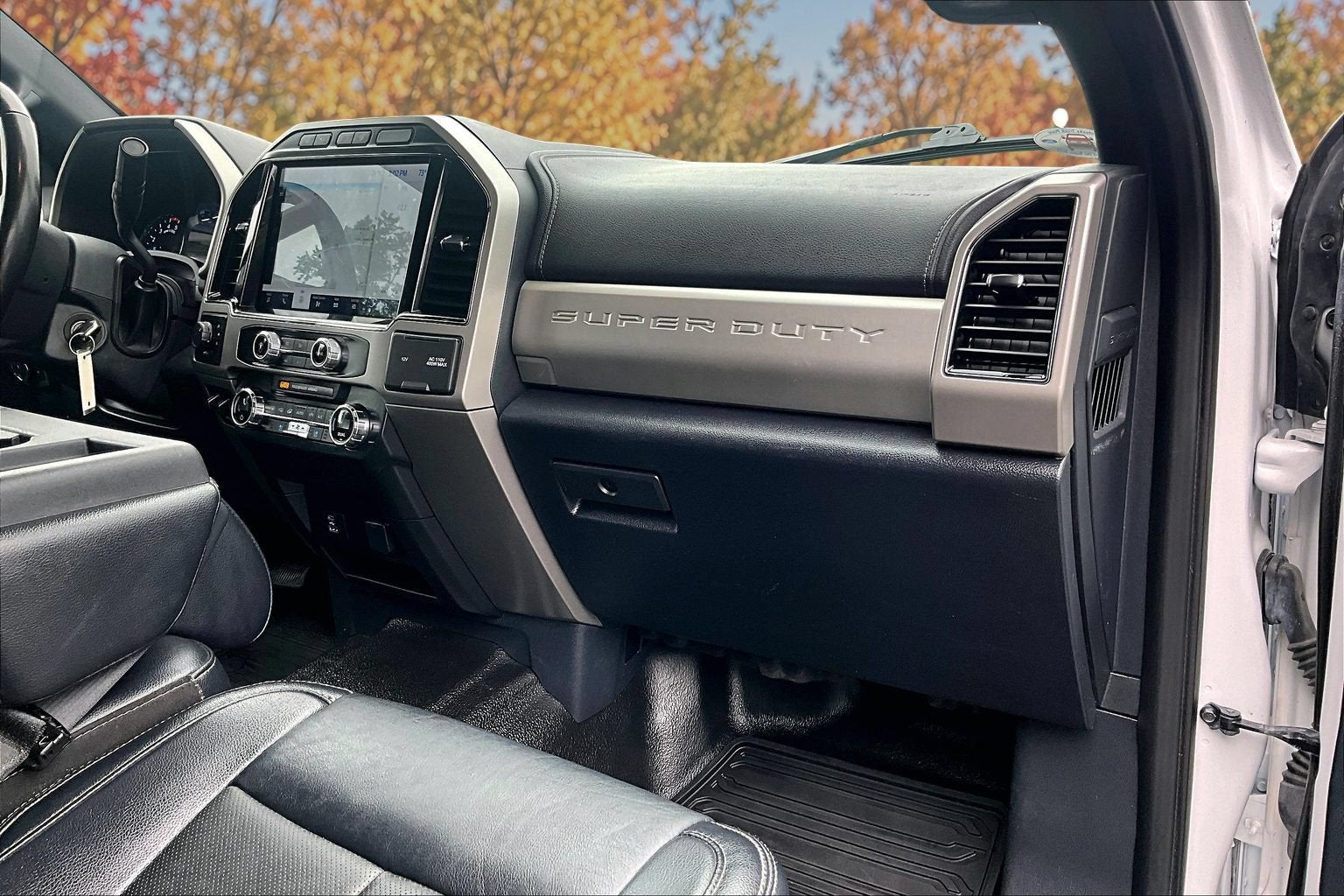 2022 Ford Super Duty F-350 SRW LARIAT