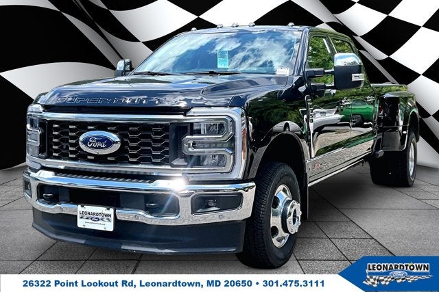 2026 Ford Super Duty F-350 DRW LARIAT