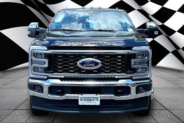 2026 Ford Super Duty F-350 DRW LARIAT