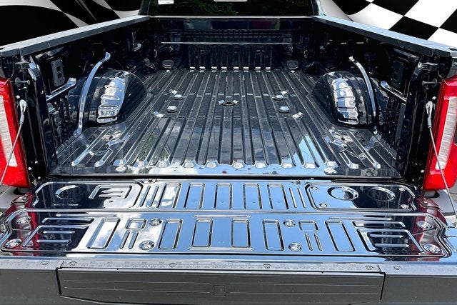 2026 Ford Super Duty F-350 DRW LARIAT