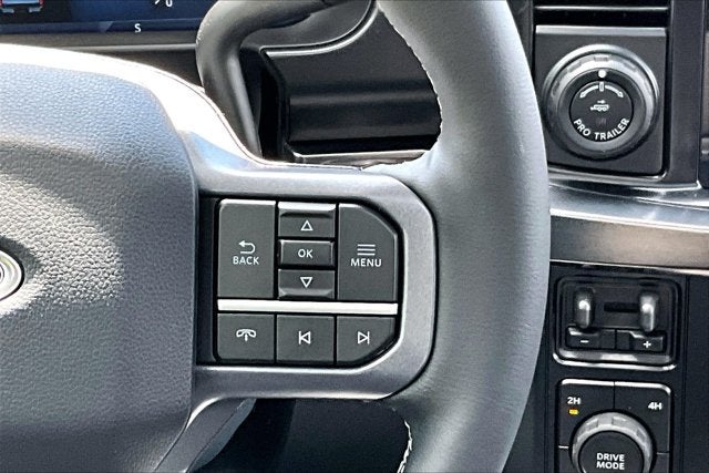 2026 Ford Super Duty F-350 DRW LARIAT