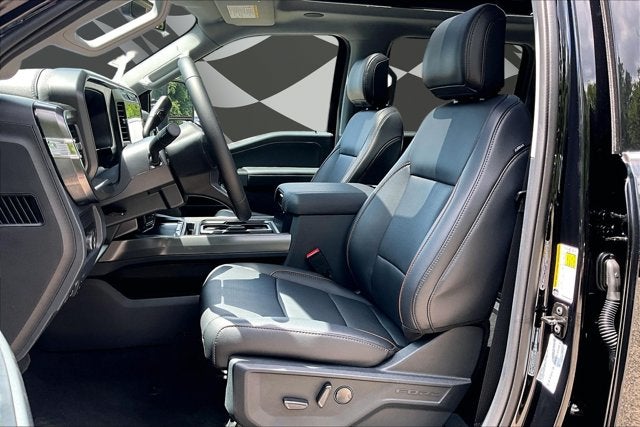 2026 Ford Super Duty F-350 DRW LARIAT