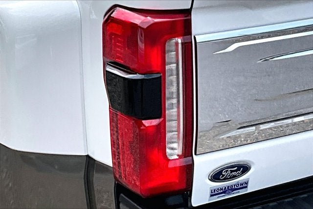 2023 Ford Super Duty F-450 DRW King Ranch