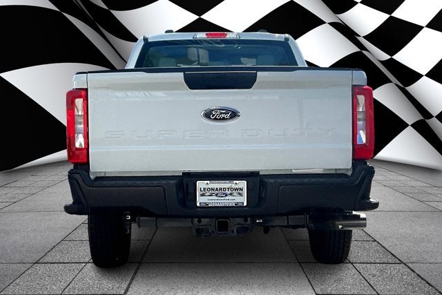 2026 Ford Super Duty F-350 SRW XL