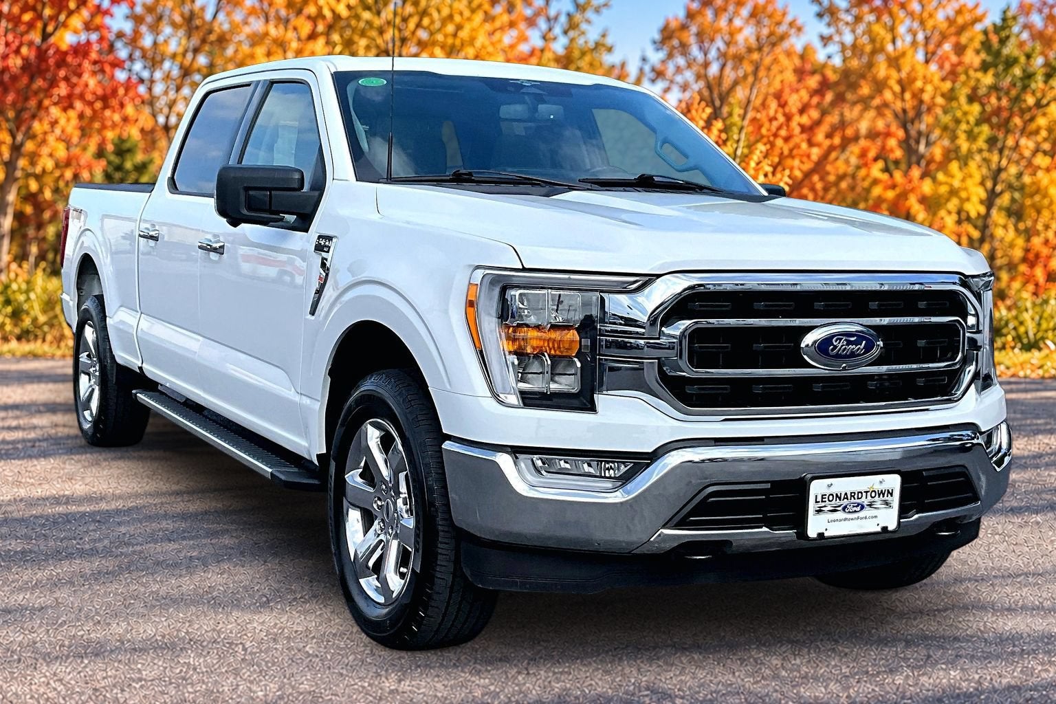 2023 Ford F-150 XLT V8 PANO ROOF