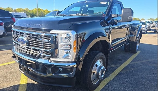 2023 Ford F-450 XLT 4x4 Regular Cab 8' Box DRW's photo