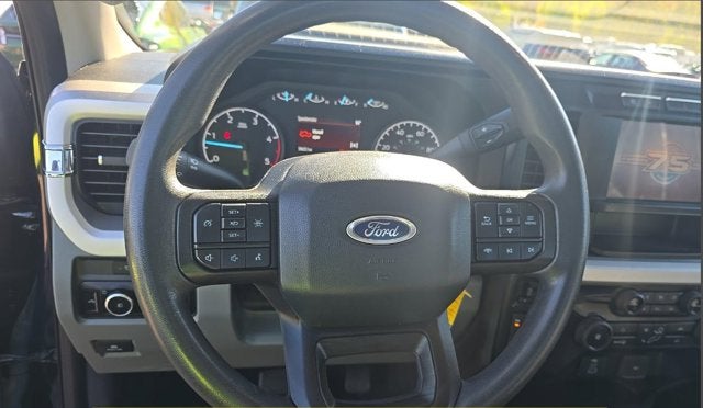 2023 Ford Super Duty F-450 DRW XLT DUAL REAR WHEEL DIESEL
