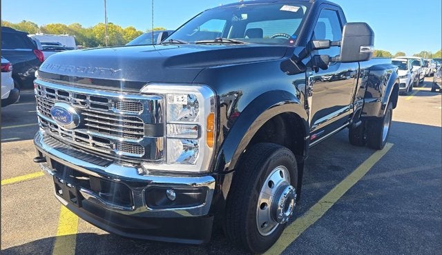 2023 Ford Super Duty F-450 DRW XLT DUAL REAR WHEEL DIESEL