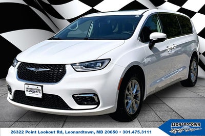 2023 Chrysler Pacifica Touring L AWD PANO ROOF