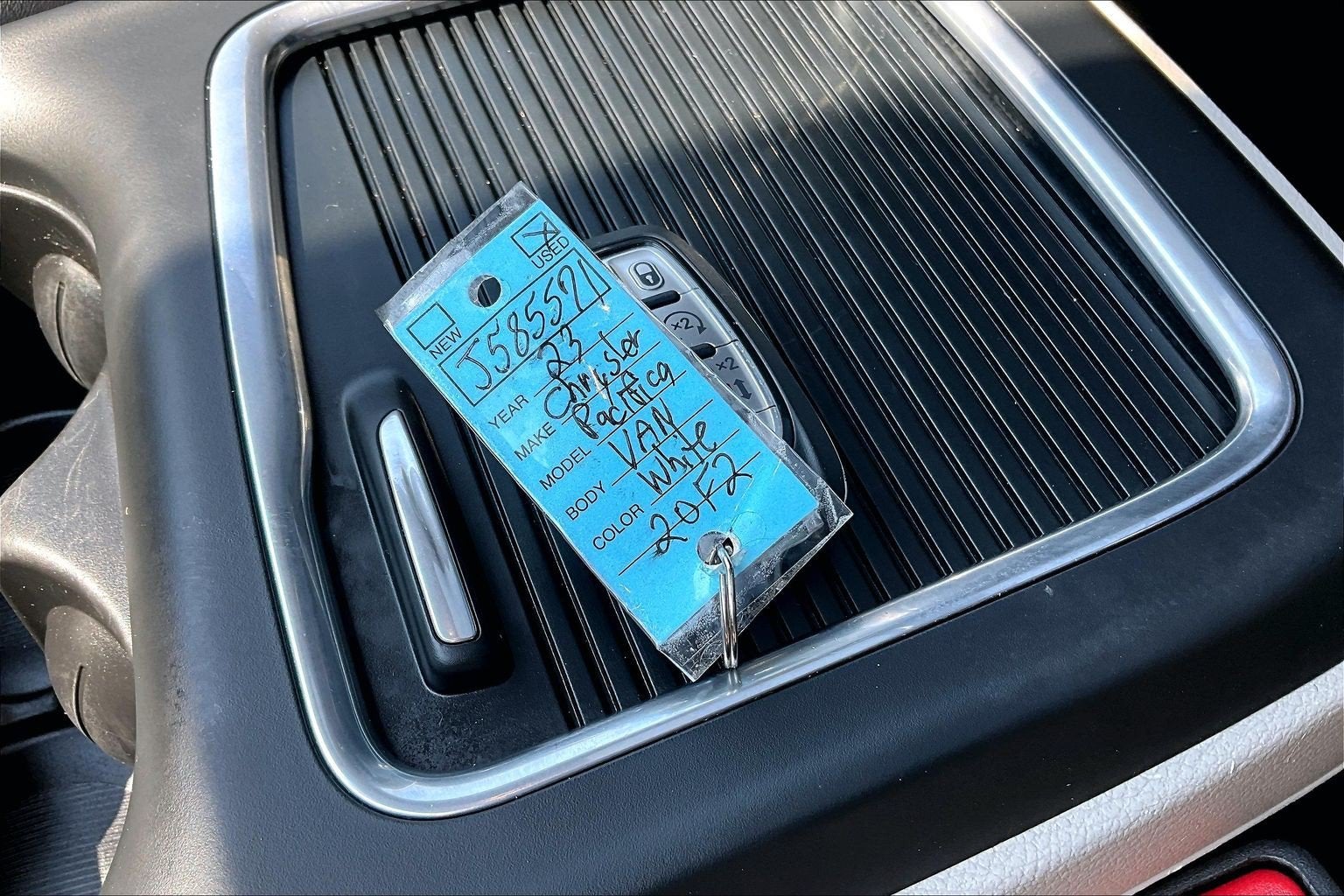 2023 Chrysler Pacifica Touring L AWD PANO ROOF