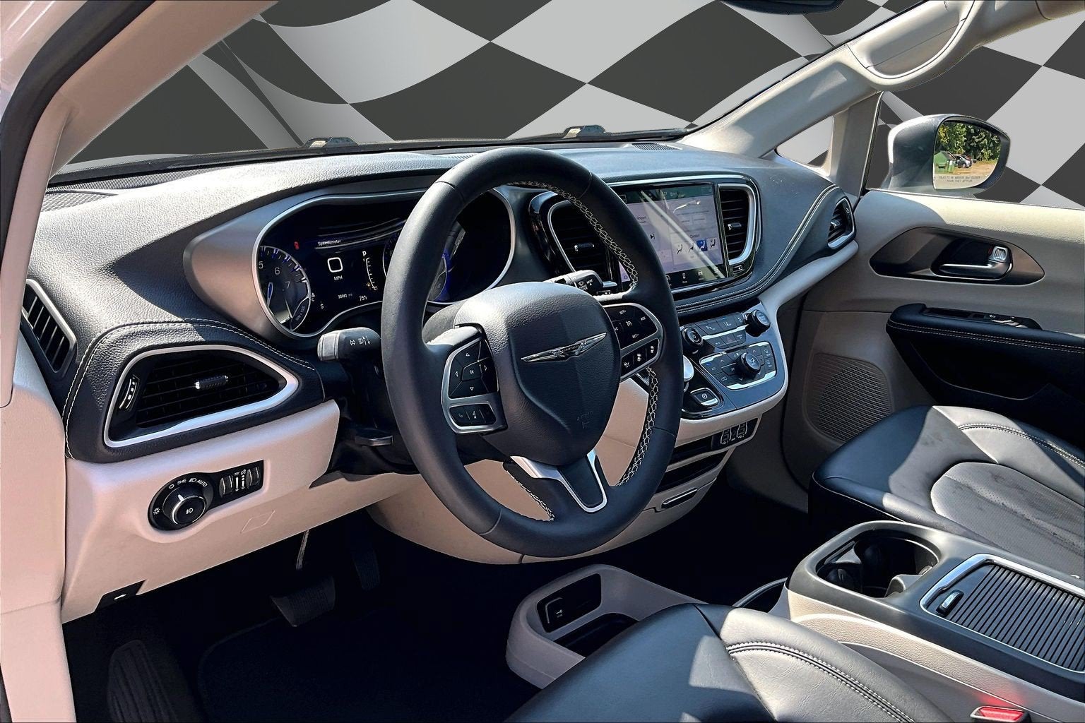 2023 Chrysler Pacifica Touring L AWD PANO ROOF