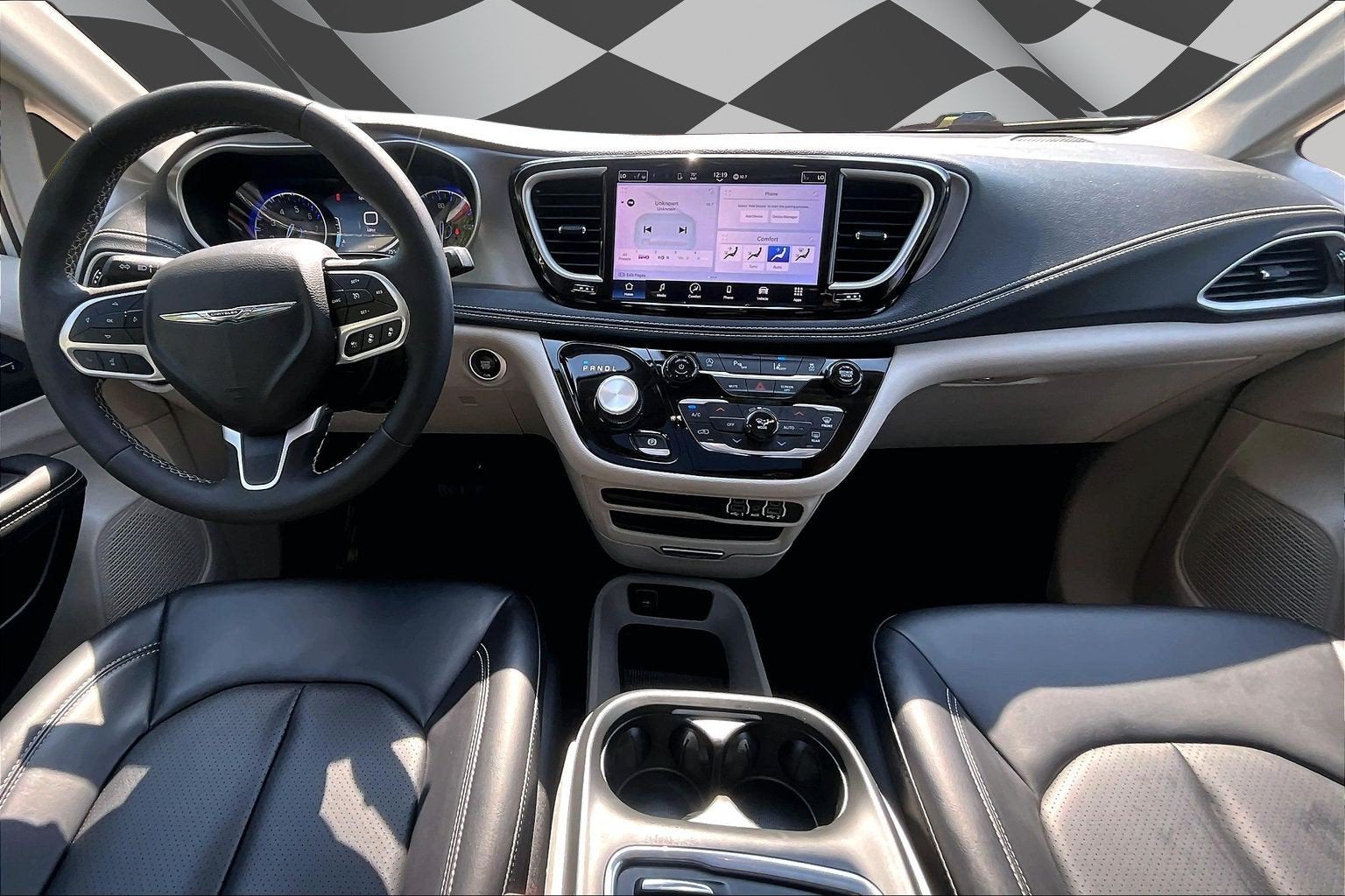 2023 Chrysler Pacifica Touring L AWD PANO ROOF