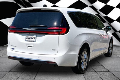 2023 Chrysler Pacifica Touring L AWD PANO ROOF