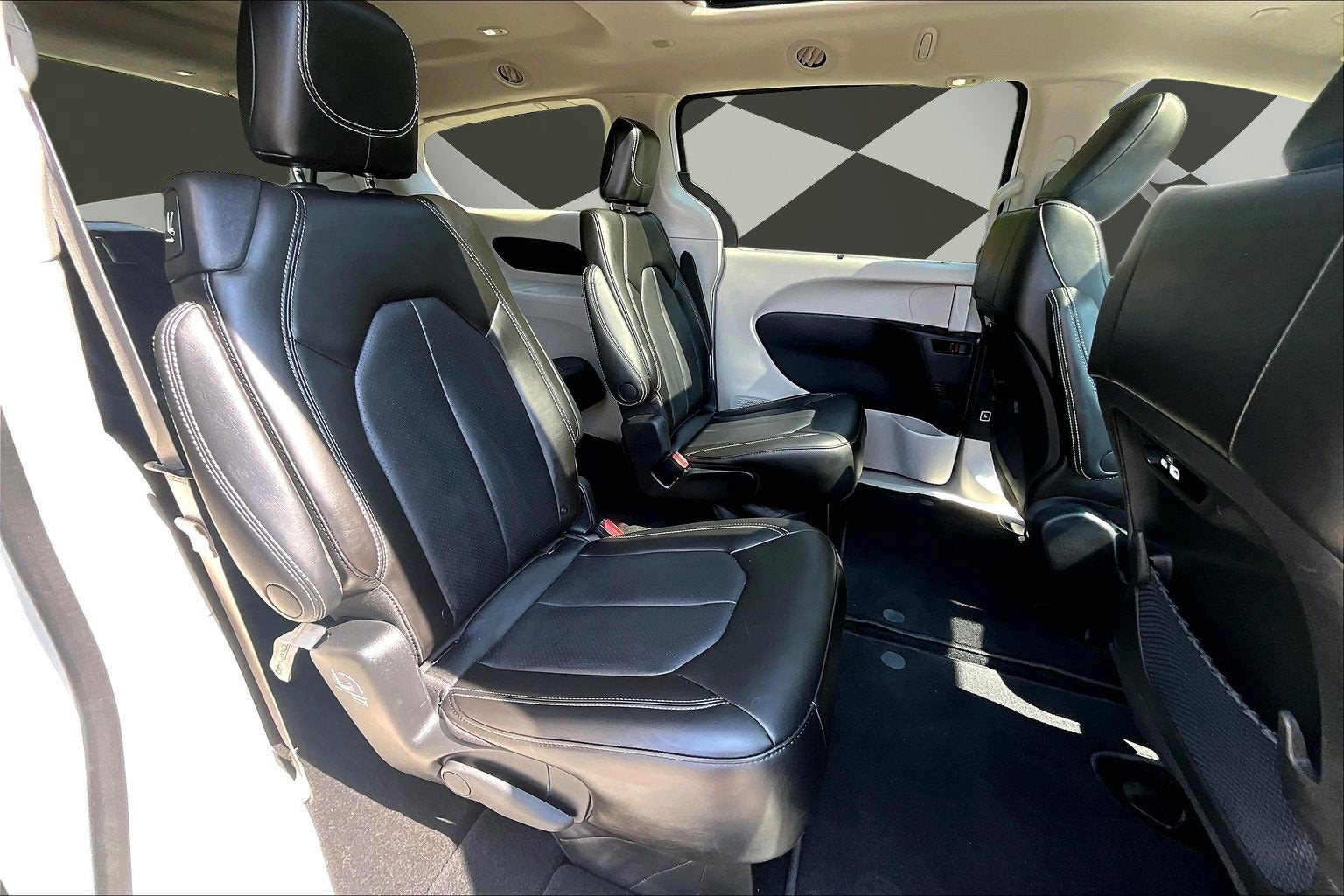 2023 Chrysler Pacifica Touring L AWD PANO ROOF