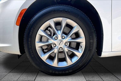 2023 Chrysler Pacifica Touring L AWD PANO ROOF