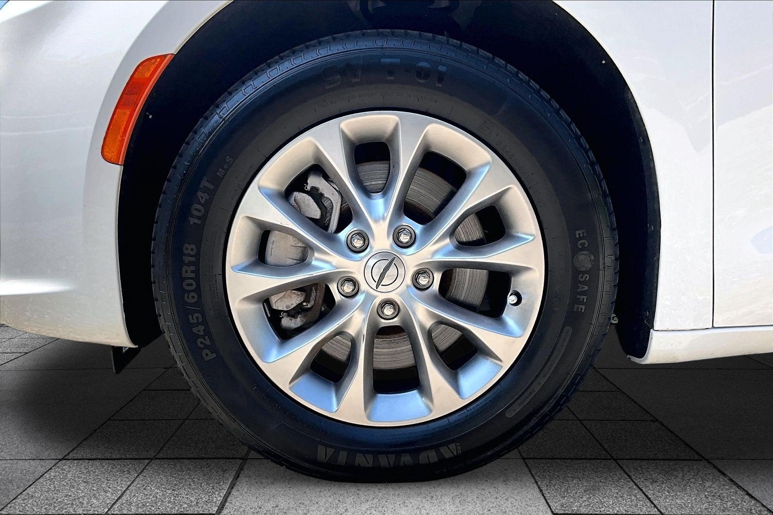 2023 Chrysler Pacifica Touring L AWD PANO ROOF