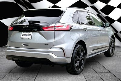 2022 Ford Edge SE